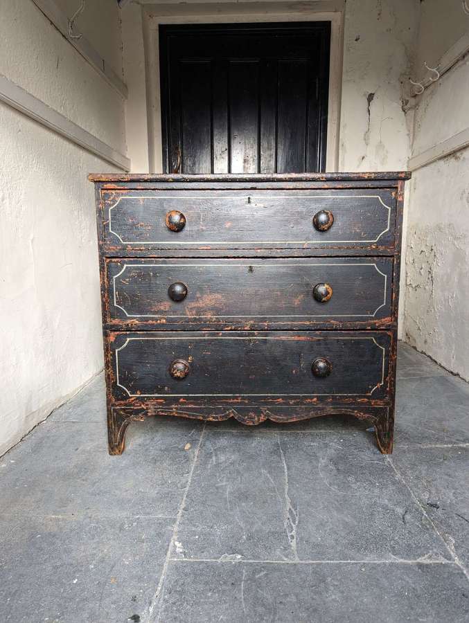 Georgian Painted Chest Of Drawers